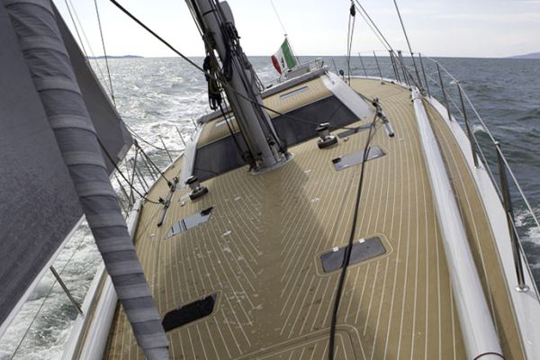composite decking or synthetic teak decking on sailboat