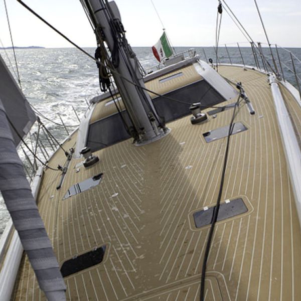 composite decking or synthetic teak decking on sailboat